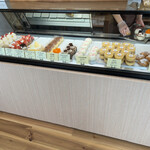 やました菓子店 - ショーケース