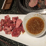 Yakiniku Suehirokan - 何の肉かよくわからん。