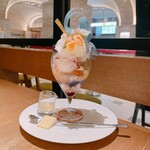 パティスリー&カフェ デリーモ 東京ミッドタウン日比谷店 - 