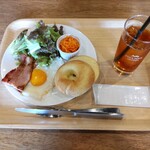 フォーク フォーク コーヒー - ブランチセット(プレーンベーグル)