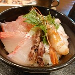 鮮魚屋 まっちゃん - 2204海鮮丼