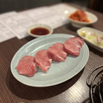 炭火焼肉ホルモン うらら - 