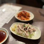 炭火焼肉ホルモン うらら - ガツ刺し