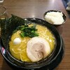 代々木商店 - ラーメンとご飯