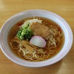 さか枝うどん - 自家製麺に、天然上質昆布と瀬戸内産天然魚からとった黄金の出汁に、国産鶏と国産野菜の旨味を凝縮して加え、特選醤油のキレ旨味を合わせ、おいしさをギュッと詰め込んで、あの懐かしい中華そばの味に、旨く、深みのある味に作り上げました。