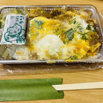 どんぐり - 料理写真:「カツ丼」1,040円税込み♫