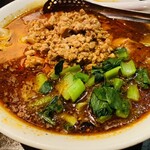 陳家私菜 - 麻辣刀削麺。