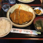 Tonkatsu Sanjou - ロースカツ中　200g