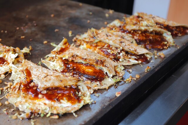 Cabbage Yaki Tsuruhashi Honten photo 5