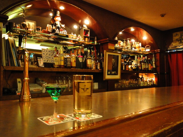 Magic Bar VERNON'S BAR photo 4