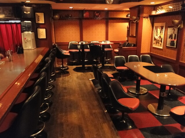 Magic Bar VERNON'S BAR photo 5