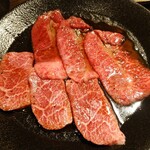 黒毛和牛焼肉 白か黒 - 希少部位三種のうち２種