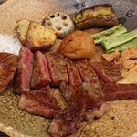 鉄板焼 七海 - ロース肉の脂が甘い