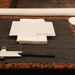 鉄板焼 七海 - 個室席のテーブル上