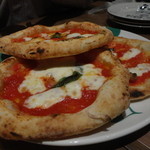 Pizzeria & bar Mano-e-Mano - ドーーーーーン！！