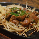 ブランド肉と旬の鮮魚と古酒の店 秀 - 