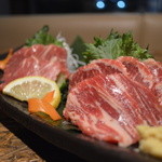 ブランド肉と旬の鮮魚と古酒の店 秀 - 