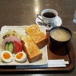 カフェレストラン Ｑナイン - 