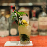 BAROSSA cocktailier - A-2：岐阜産 日向夏のモヒート、麦の茎のストロー