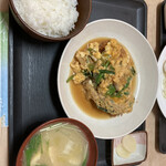 三乃吉 - チキンカツ玉子とじ定食600円