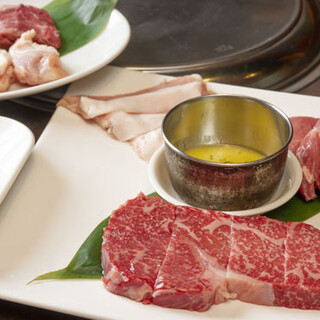 "Melt-in-your-mouth 'Dynamite Roast' and other high-quality meats are our pride!"