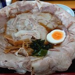Kanesan Shokudou - びっくりチャーシュー麺しょうゆ。