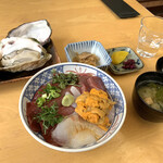Hanafusa - 日本海ウニ入り丼、岩がき