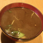 おおはま - しじみの赤だし280円