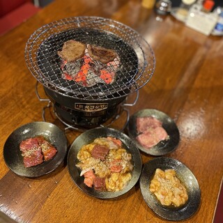Start with a small amount of Shichirin Yakiniku (Grilled meat)! You can enjoy it even by yourself!