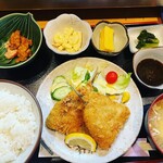 季節料理 三吉 - アジフライ