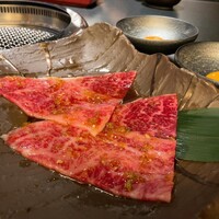 名古屋焼肉きらく - 17:00~19:30限定 早得コース 6000円
                    サーロイン焼きしゃぶ