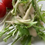 うめ丸旅館 - ビュッフェのサラダ