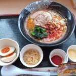 にんたまラーメン - 担々麺690円、味玉100円(2022.4.21)