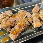 Yakiniku Hausu Kuraun - お肉はハラミ