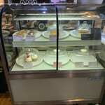 르 파스테 - 케이스 안의 케이크