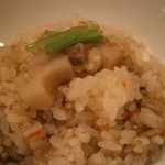 車力門 ちゃわんぶ - 25年2月　蓮根・牛蒡・京人参・ヒレ肉のかやくご飯　秋田米