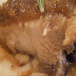 Convivio - 酵素ポークの赤ワイン煮込み　断面アップ