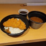 蕎麦青乃 - そば屋のカツカレー
