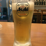 紅葉亭 - 生ビール550円。清潔感のある切れがあります