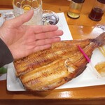 ろばた焼き 魚政 - 縞ほっけデカイ