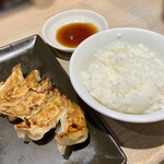 Ippuudou - 平日ランチ限定 餃子・ごはんセット 210円