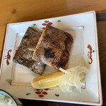 Meshi Sakai - 銀鮭腹肉特寫照