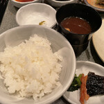 Teppanyaki Chayamachi - ご飯、赤出し