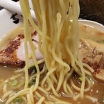 Nanashi Tonkotsu Hen - 麺の感じ