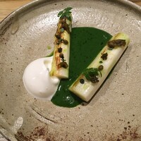 LURRA° - 白アスパラガス（香川県）、アスパラガスと松