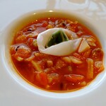 QUATRE CINQ - ミネストラは、野菜の食感が楽しい！