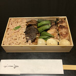 鳥しき - 焼き鳥弁当2800円