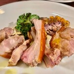 横浜馬車道 旬の肉料理イタリアン オステリア・アウストロ - 2022.4.  皮付き乳飲み仔豚の3種部位ロースト