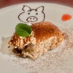 横浜馬車道 旬の肉料理イタリアン オステリア・アウストロ - 2022.4.  紅ほっぺのティラミス