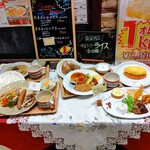 youshokukicchinshato- - 【2022.5.2(月)】店舗入口にあるメニュー見本